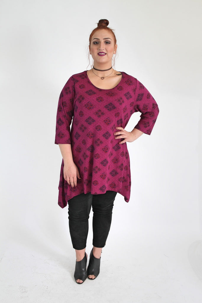 Purple & Black Diamond Print Top With Hunky Hem,Plus size clothing,womens plus size clothing,big size ladies dress,plus size